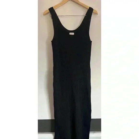 The drop dress - Picture 1 of 2